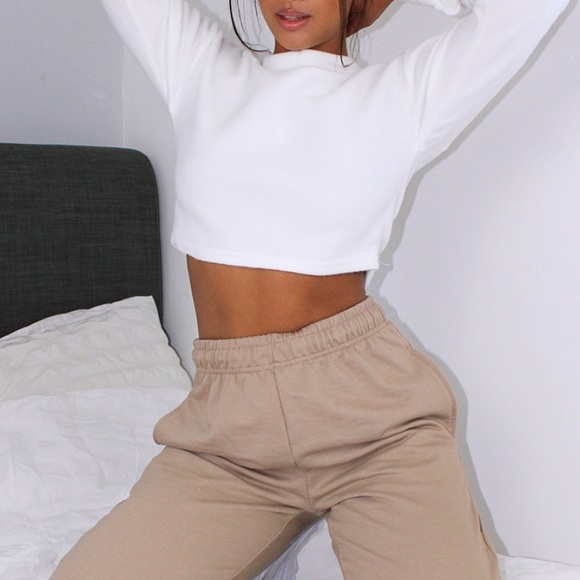 Pretty Little Thing Grey Sweatpants - Picture 2 of 4